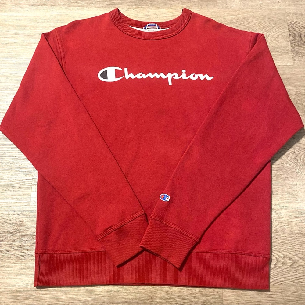 Champion Men’s Medium Red Scarlet Crewneck